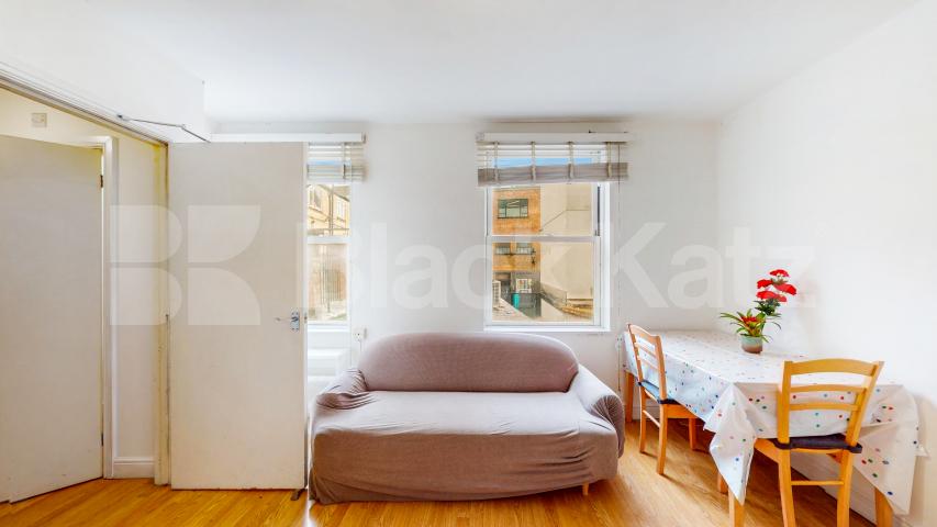 Bright & Spacious 2-Bed Flat to Rent – Minutes from Camden Town Station Camden High Street, Camden